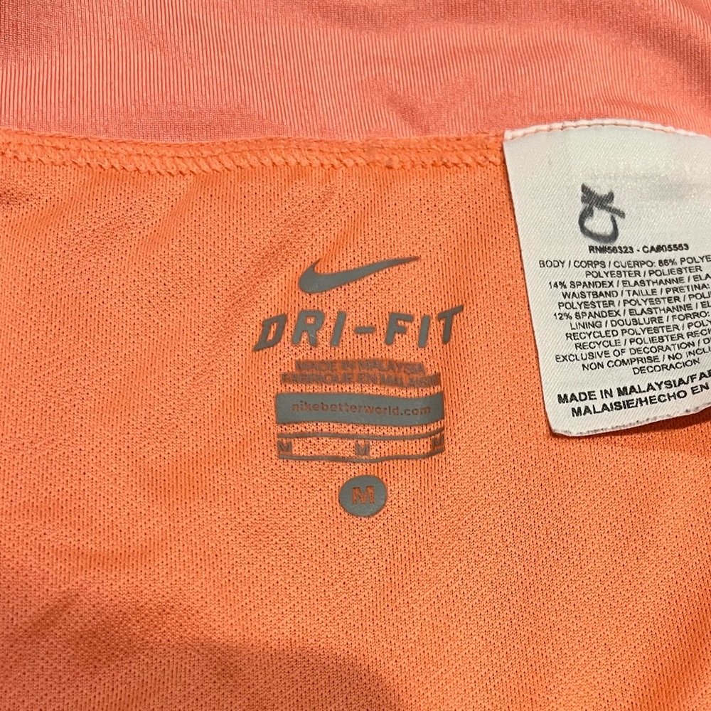Light coral Nike running shorts - Picture 5 of 5